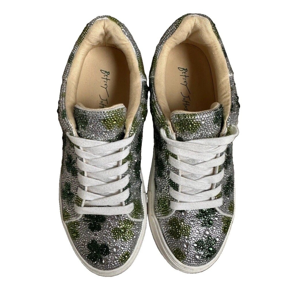 Betsey Johnson SB-SIDNY Rhinestone Shamrock Lucky Irish Lace-Up Sneakers Size 8